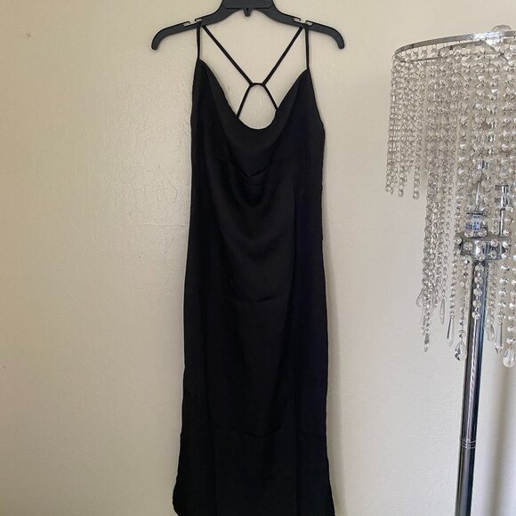 4th & Reckless Black Strappy Midi Dress Size Medium NWT - Picture 2 of 11